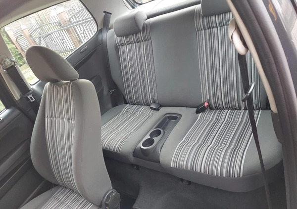 Volkswagen Fox cena 8900 przebieg: 186000, rok produkcji 2010 z Wieruszów małe 56